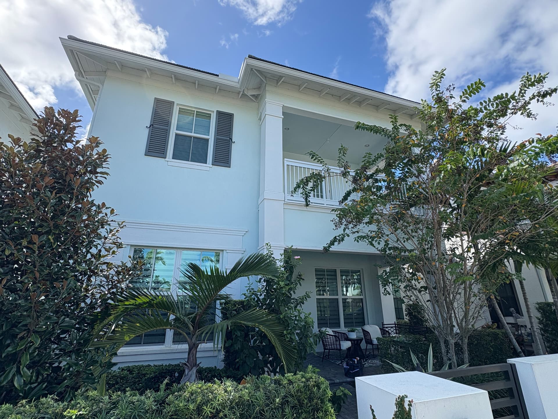 Gallery photos for Shine Bright Alton - Elevating Curb Appeal with Spotless Windows: Image #2