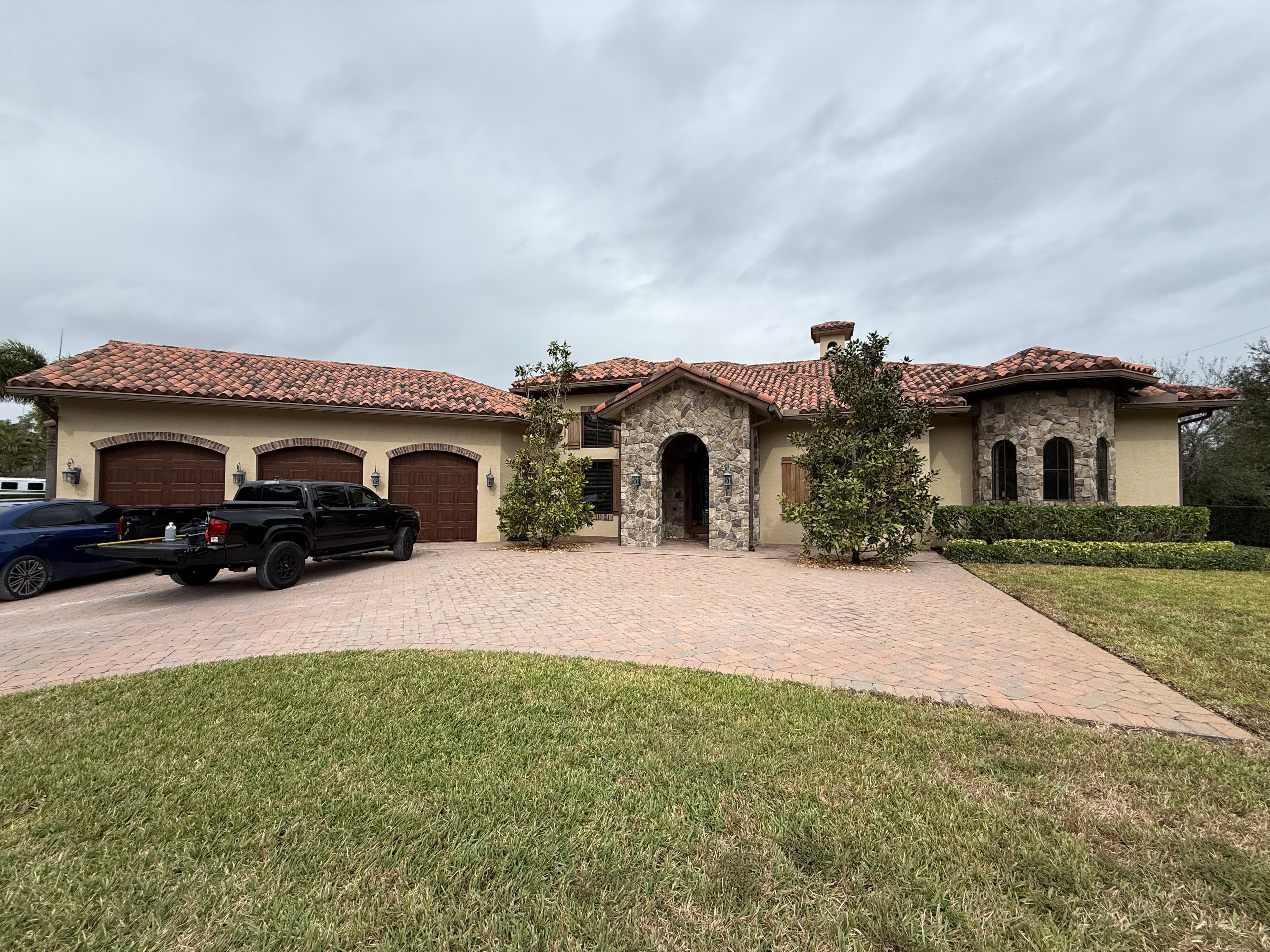 Project Exterior Shine for Equestrian Home in Wellington image