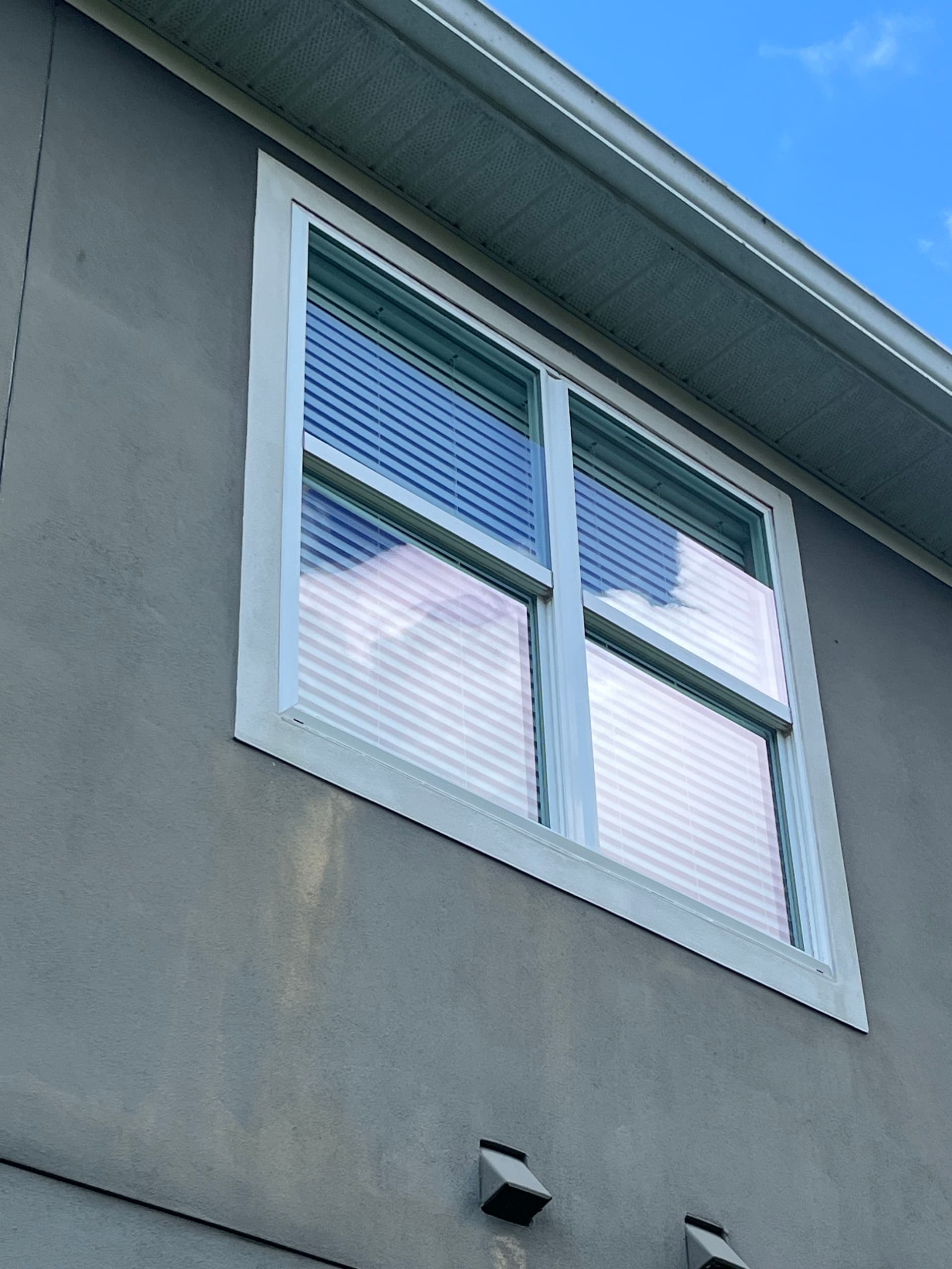 Gallery photos for Clean Windows Make a Well-kept Home Stand Out: Image #2