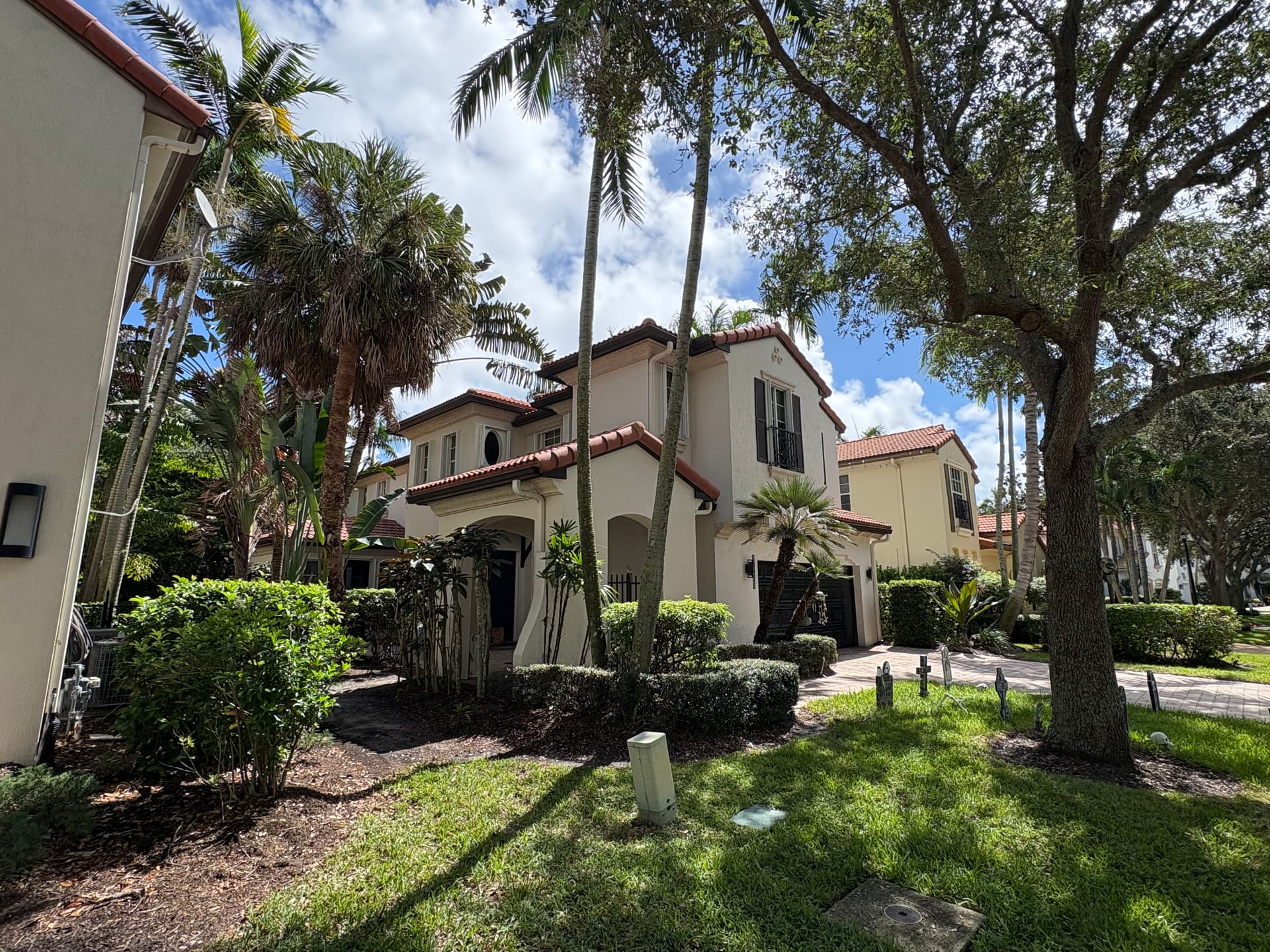 Gallery photos for Brighten Your Home with Expert Window Cleaning: Image #3