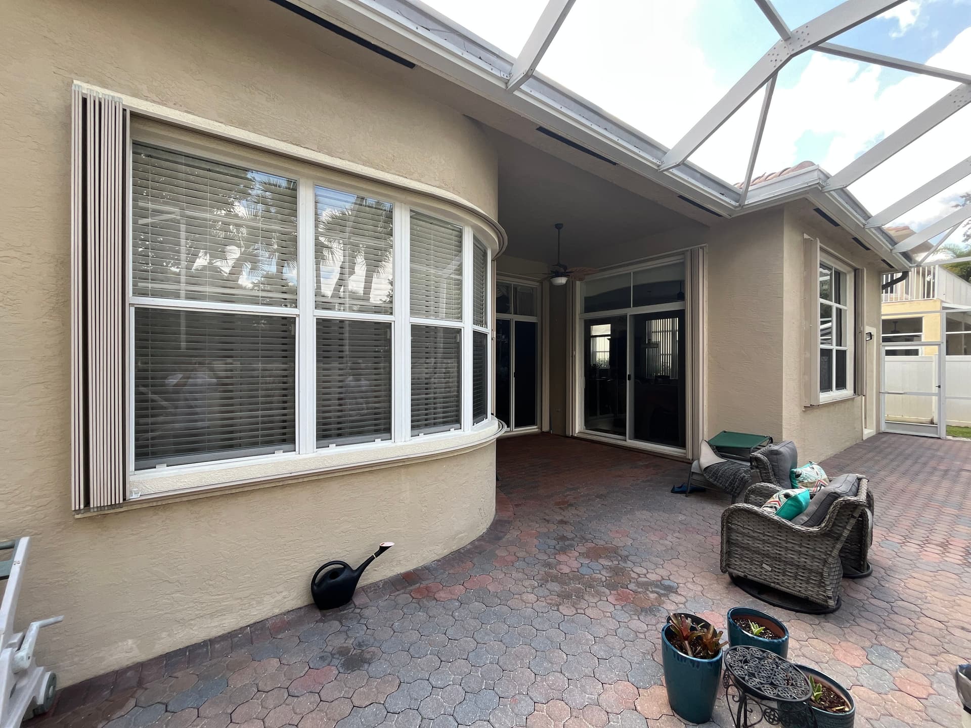 Algae and Hard Water Spots No Match for Professional Window Cleaning image