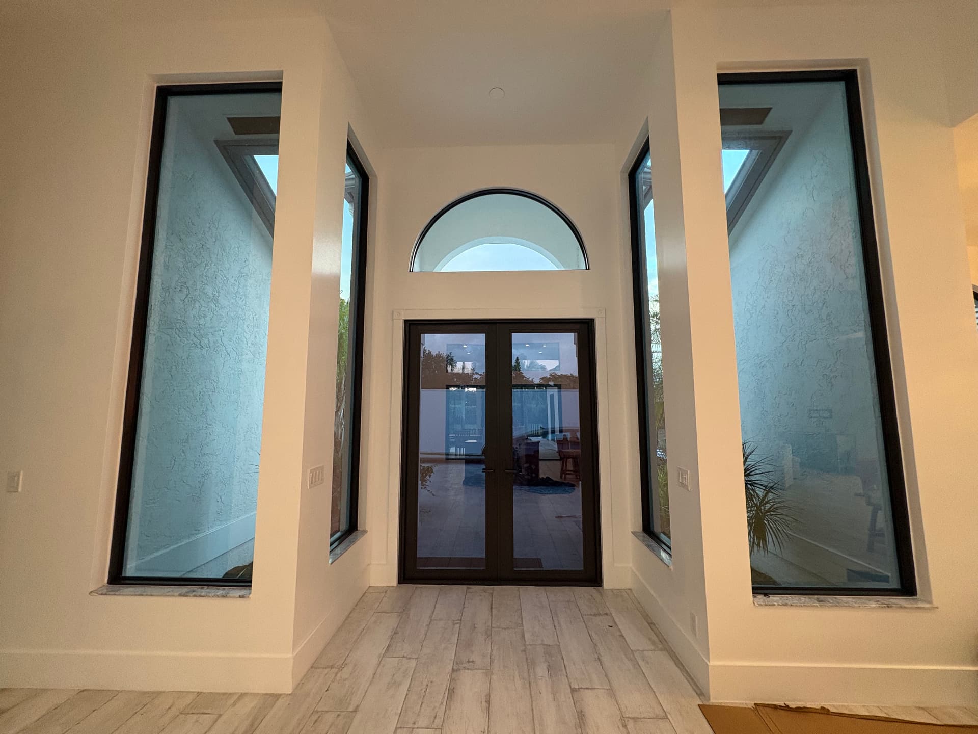 Gallery photos for Crystal-Clear Windows on a Wellington Home Worth Showing Off: Image #2