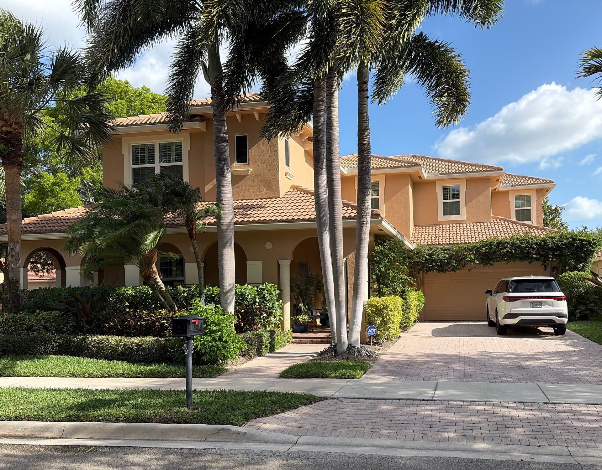 Biannual Exterior Window Cleaning at a Palm Beach Gardens Home image