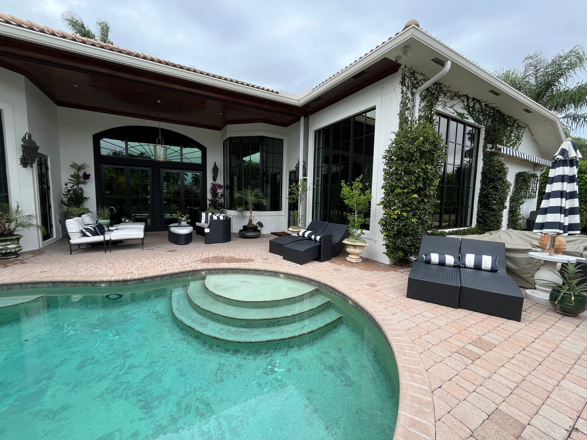 Gallery photos for Exterior Window Cleaning, Pressure Washing, and Gutter Cleaning on a Florida Estate: Image #1