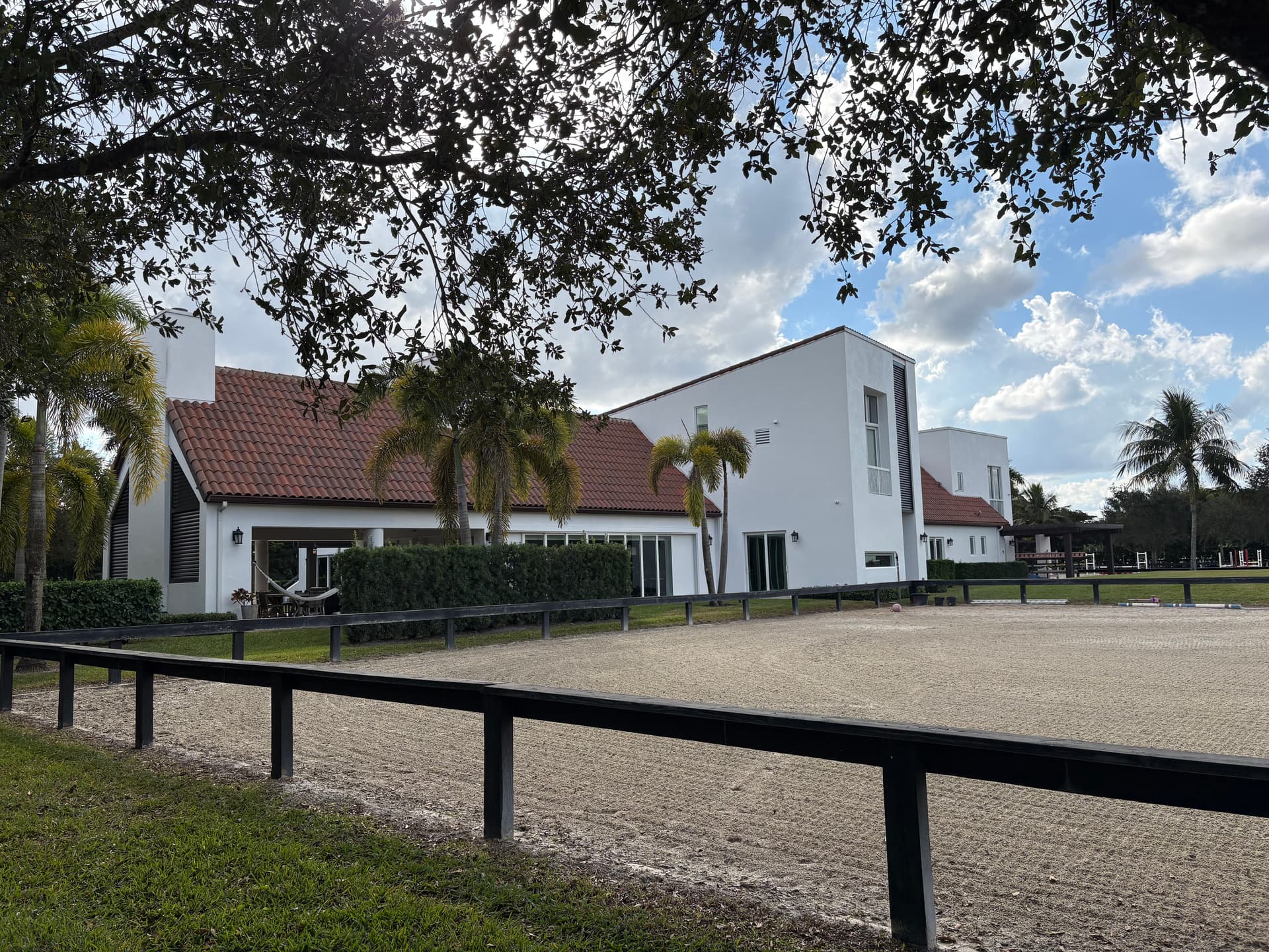 Gallery photos for Brightening Wellington's Views with Sparkling Clean Windows: Image #3