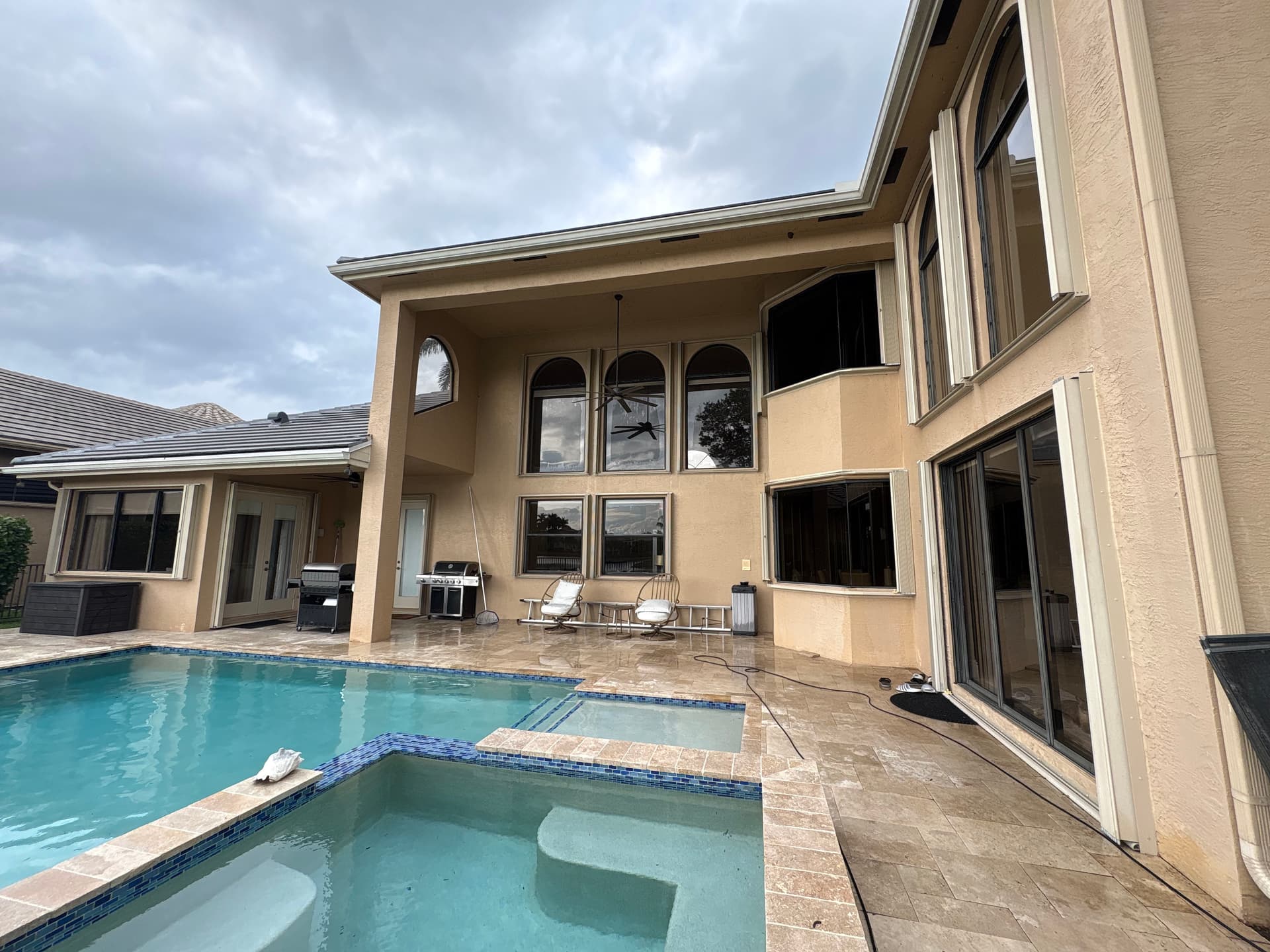 Gallery photos for Crystal Clear Window Cleaning for a Pristine Patio: Image #2