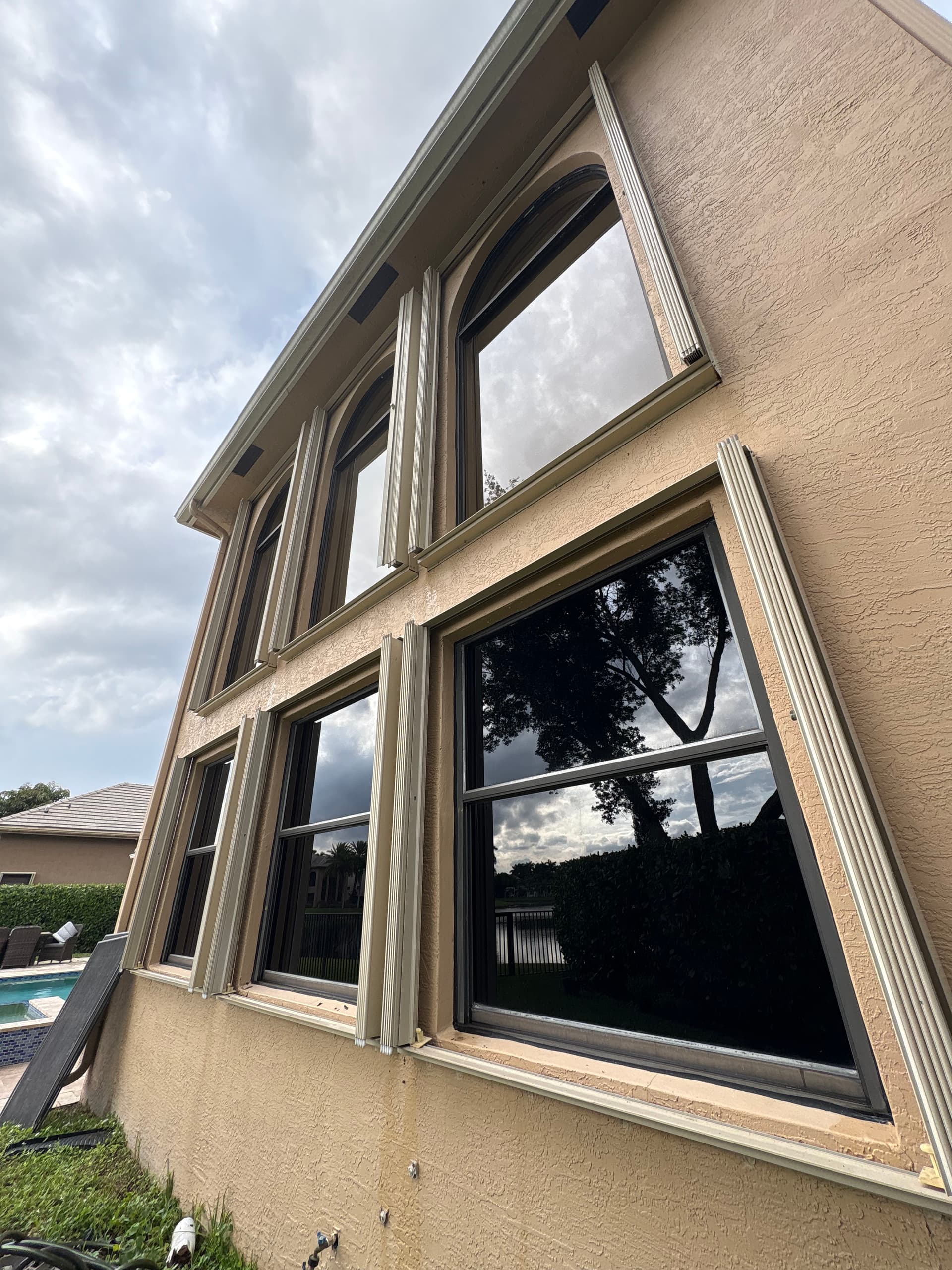 Gallery photos for Crystal Clear Window Cleaning for a Pristine Patio: Image #1