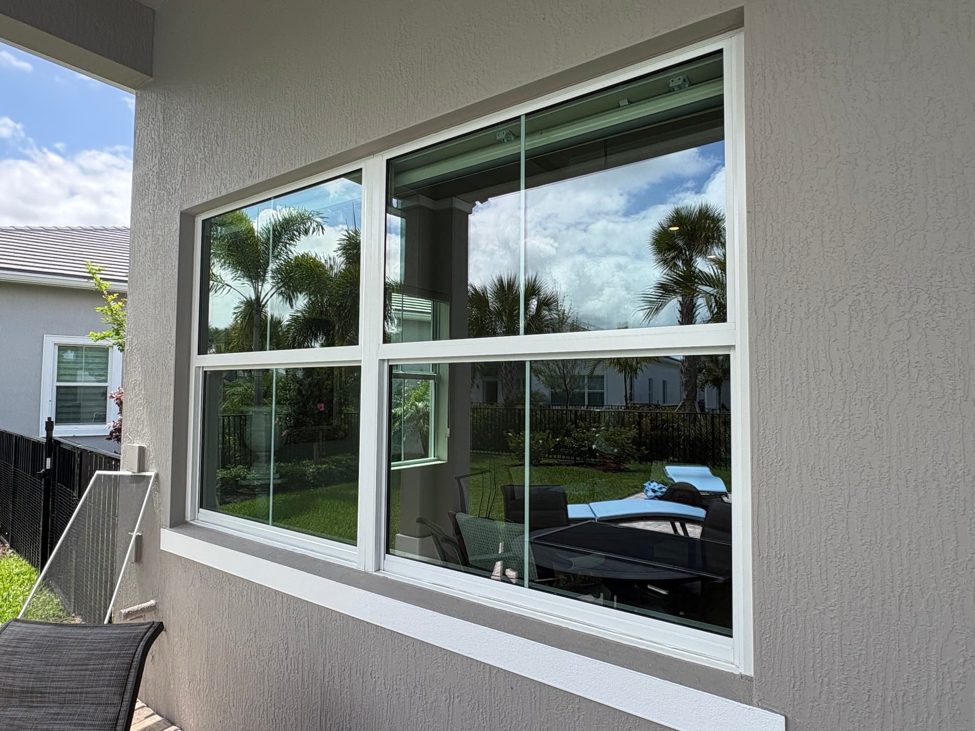 Streak-Free Window Cleaning on a Florida Tropical Home image
