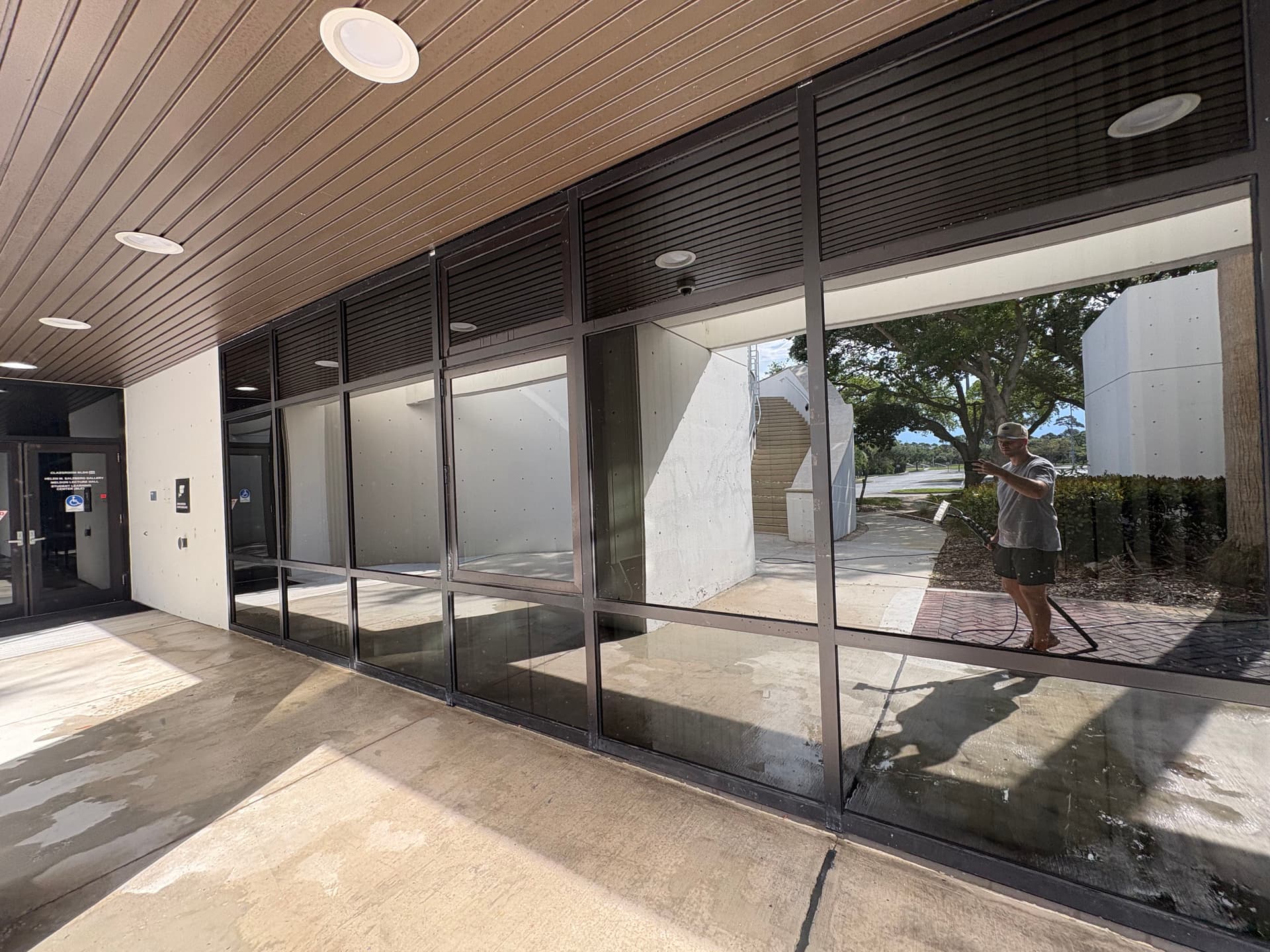 Gallery photos for Full Campus Window Cleaning at Palm Beach State College: Image #6