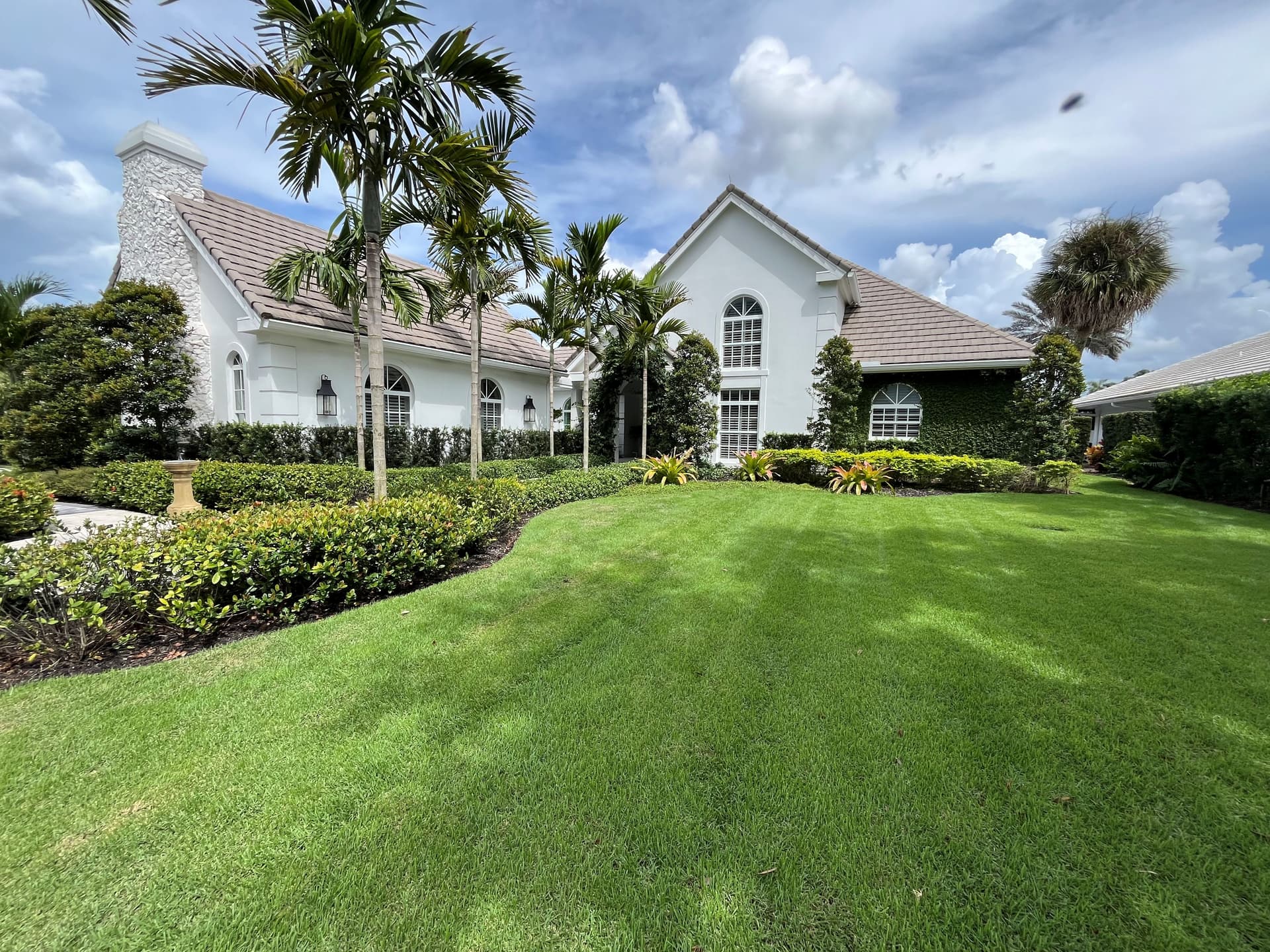 Gallery photos for Streak-Free Window Cleaning Across South Florida Homes: Image #2