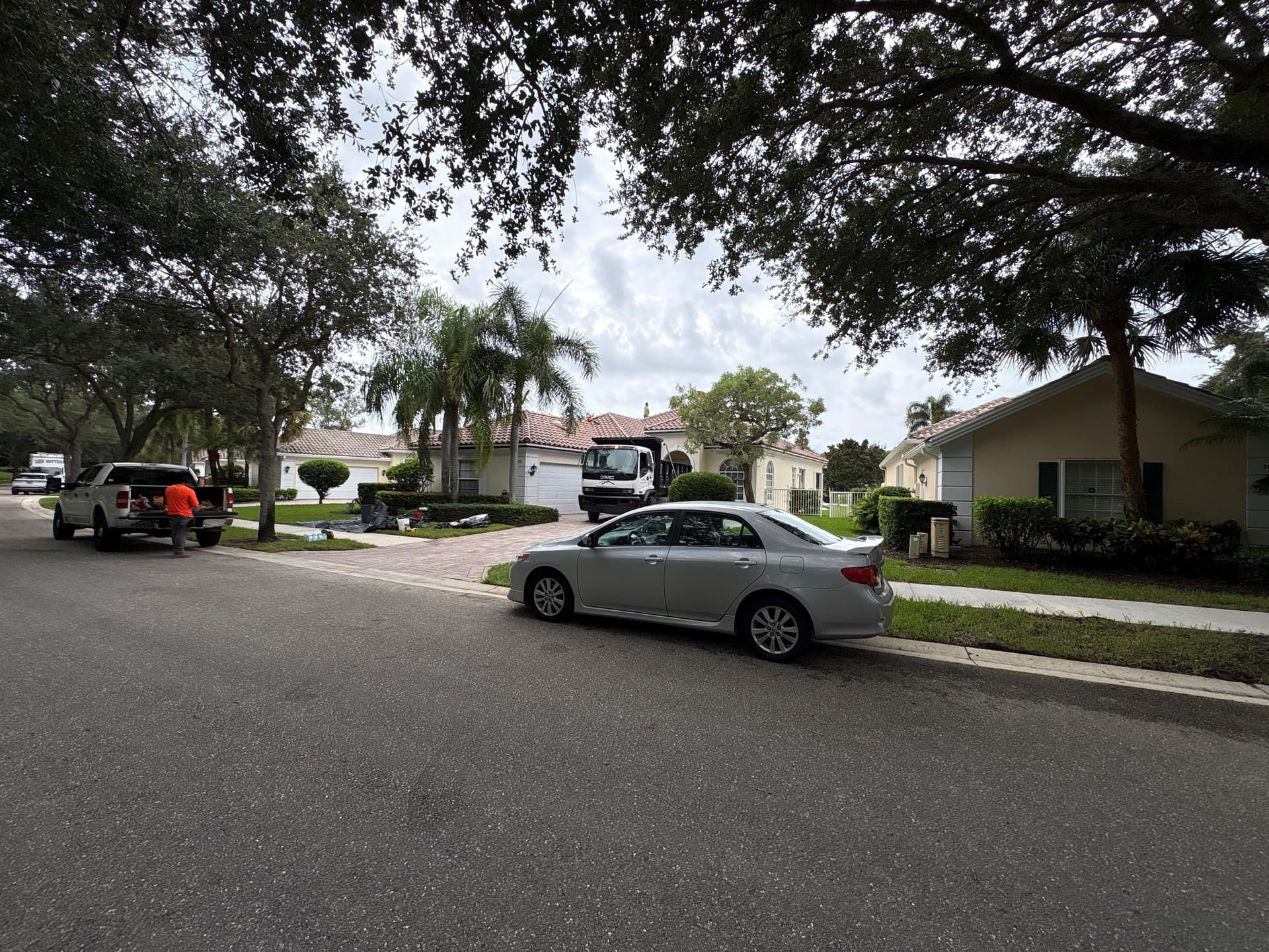 Window Cleaning Across Palm Beach FL Gated Communities and Luxury Estates image