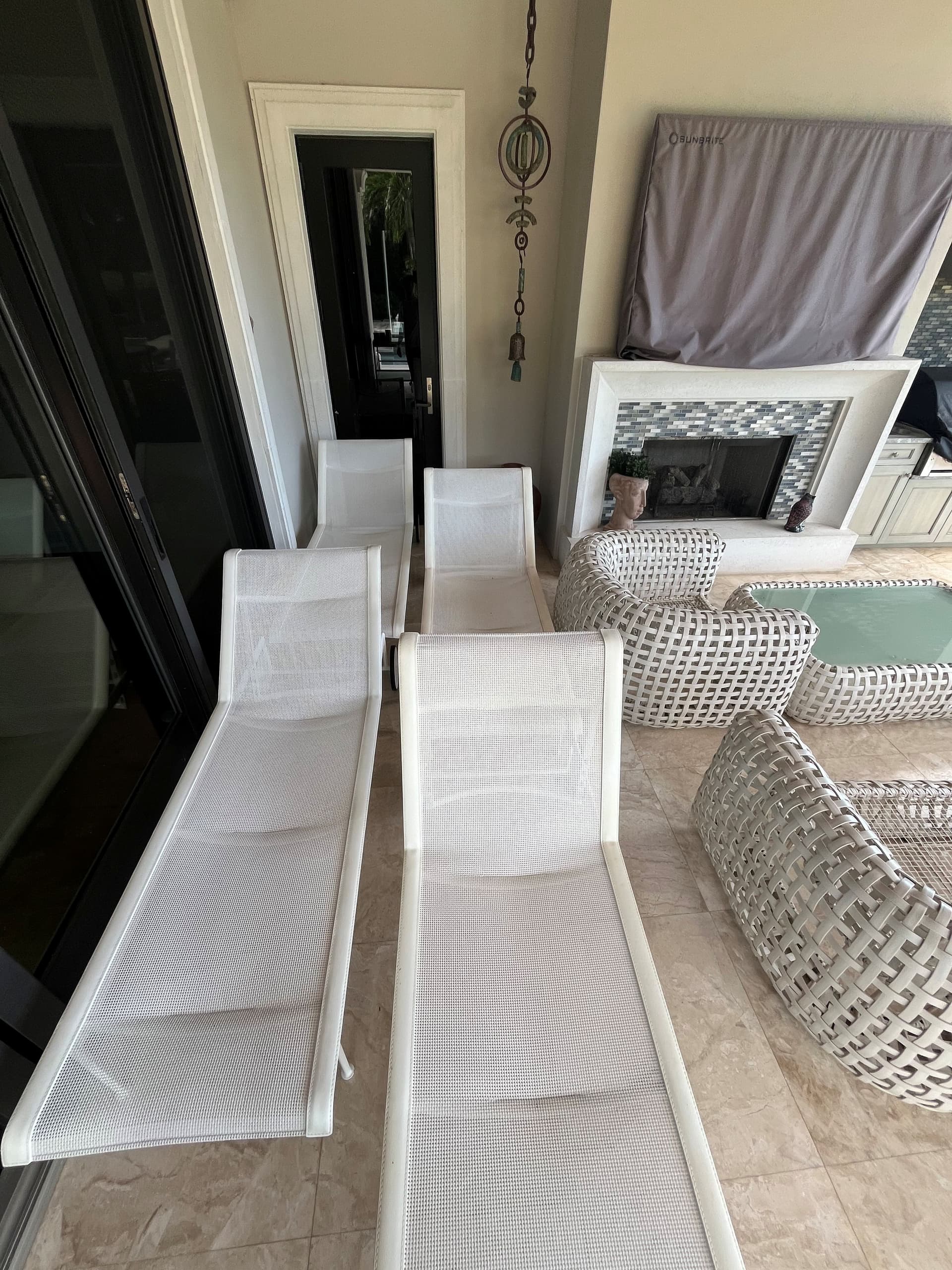 Gallery photos for Full Interior and Exterior Window Cleaning in Palm Beach FL: Image #3