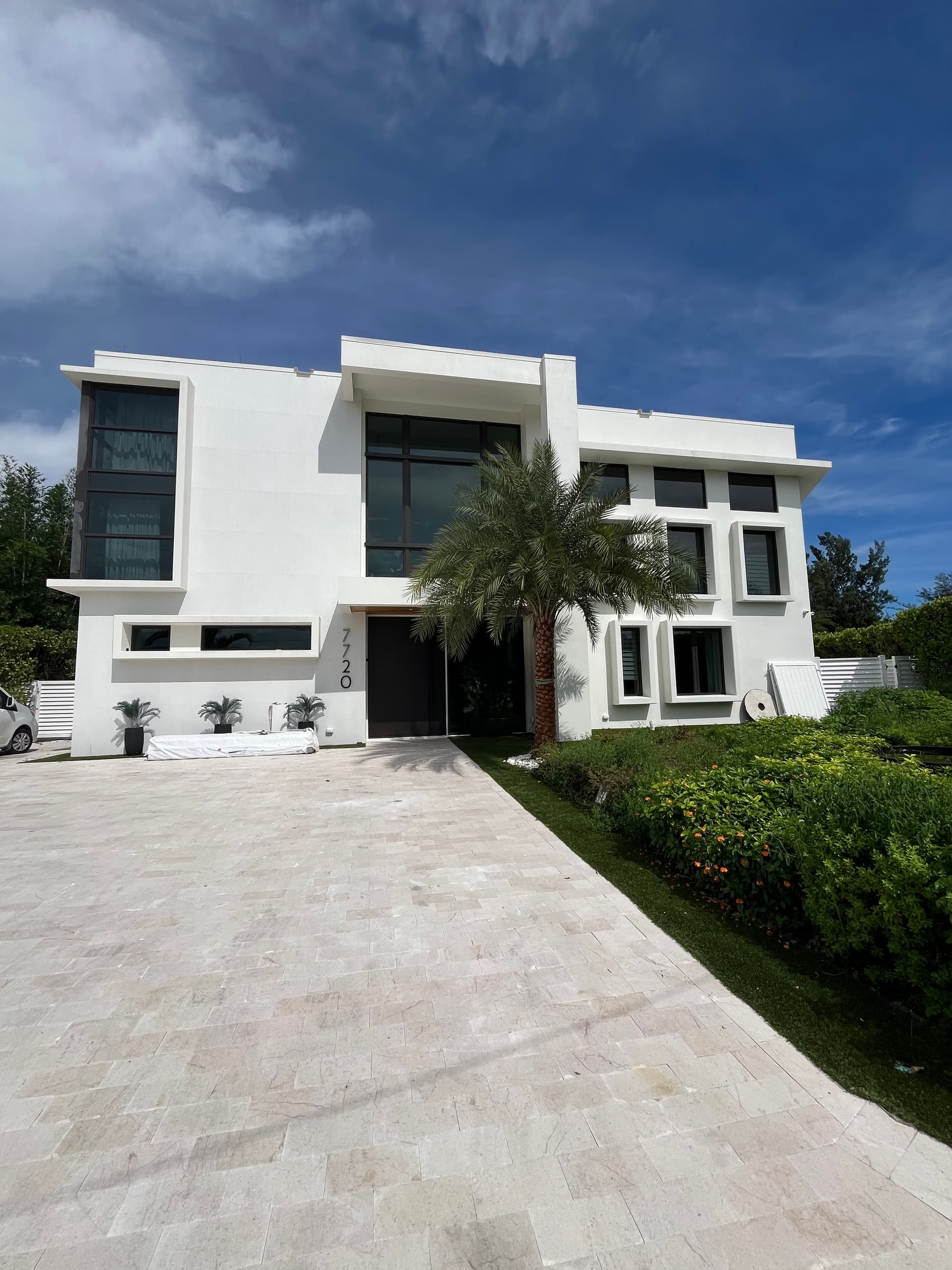 Gallery photos for Streak-Free Window Cleaning Across Palm Beach FL Homes: Image #3