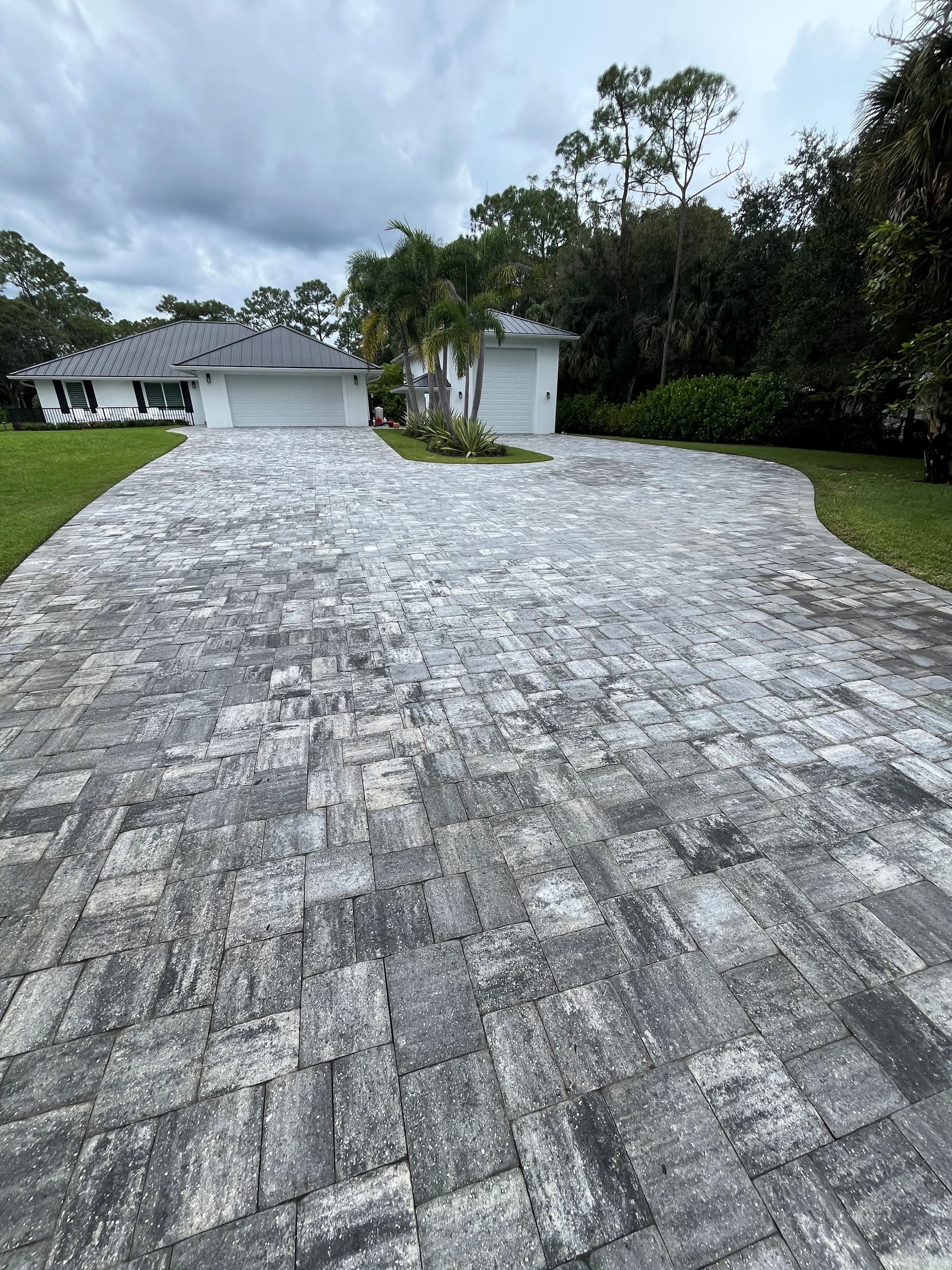 Gallery photos for Window Cleaning and Pressure Washing in Greenacres FL: Image #1