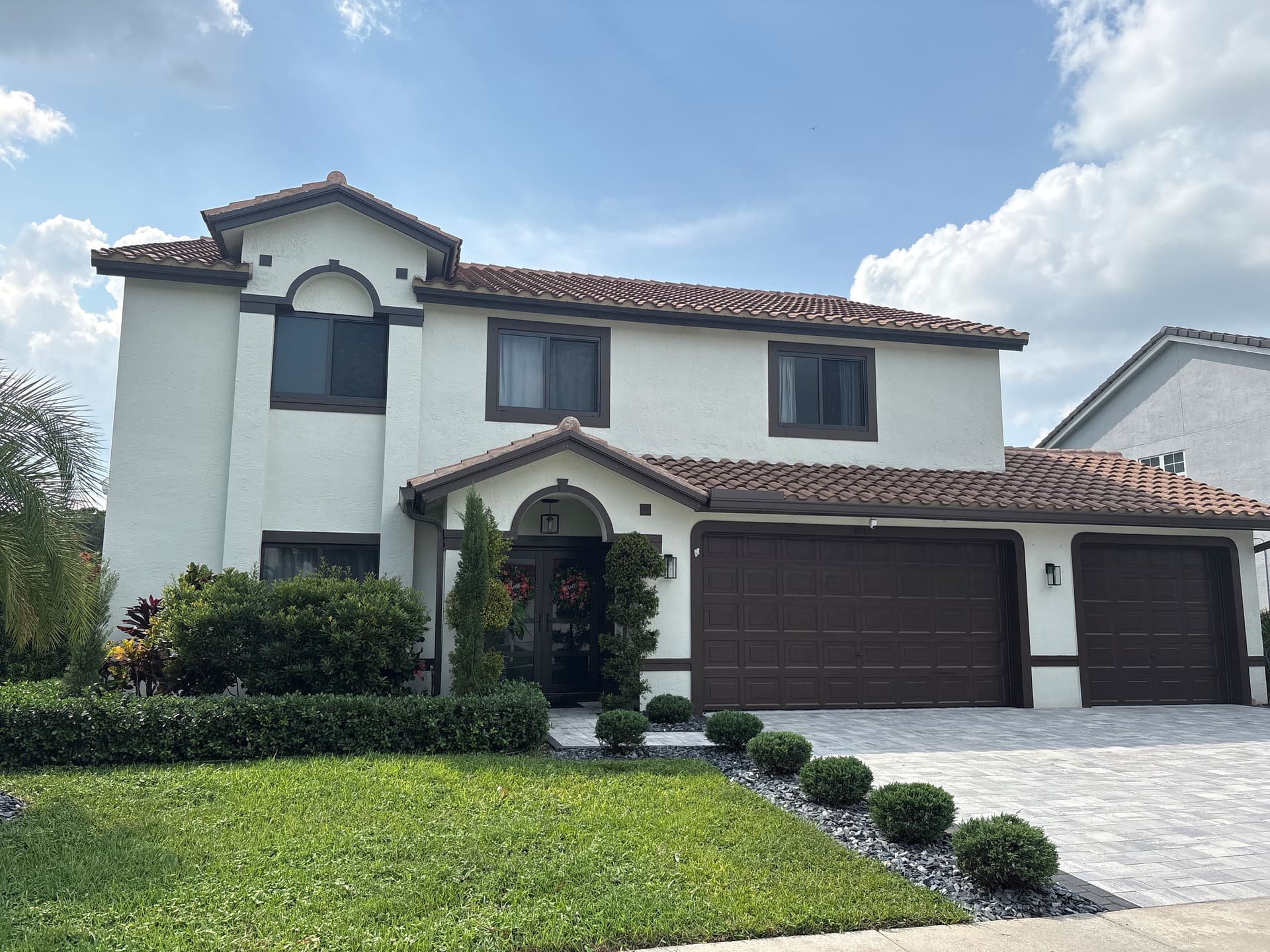 Gallery photos for Exterior Window Cleaning on Beautiful West Palm Beach Homes: Image #1
