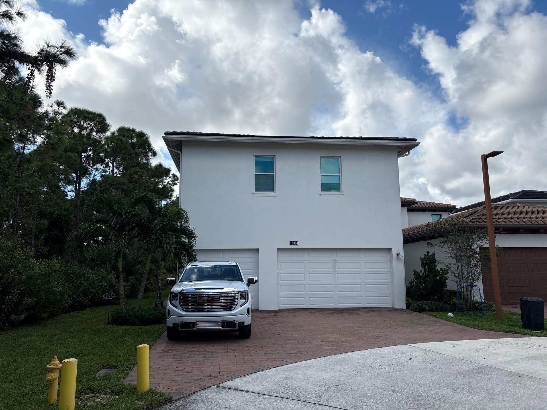 Two-Story Home Gets Streak-Free Window Cleaning in Palm Beach Gardens image