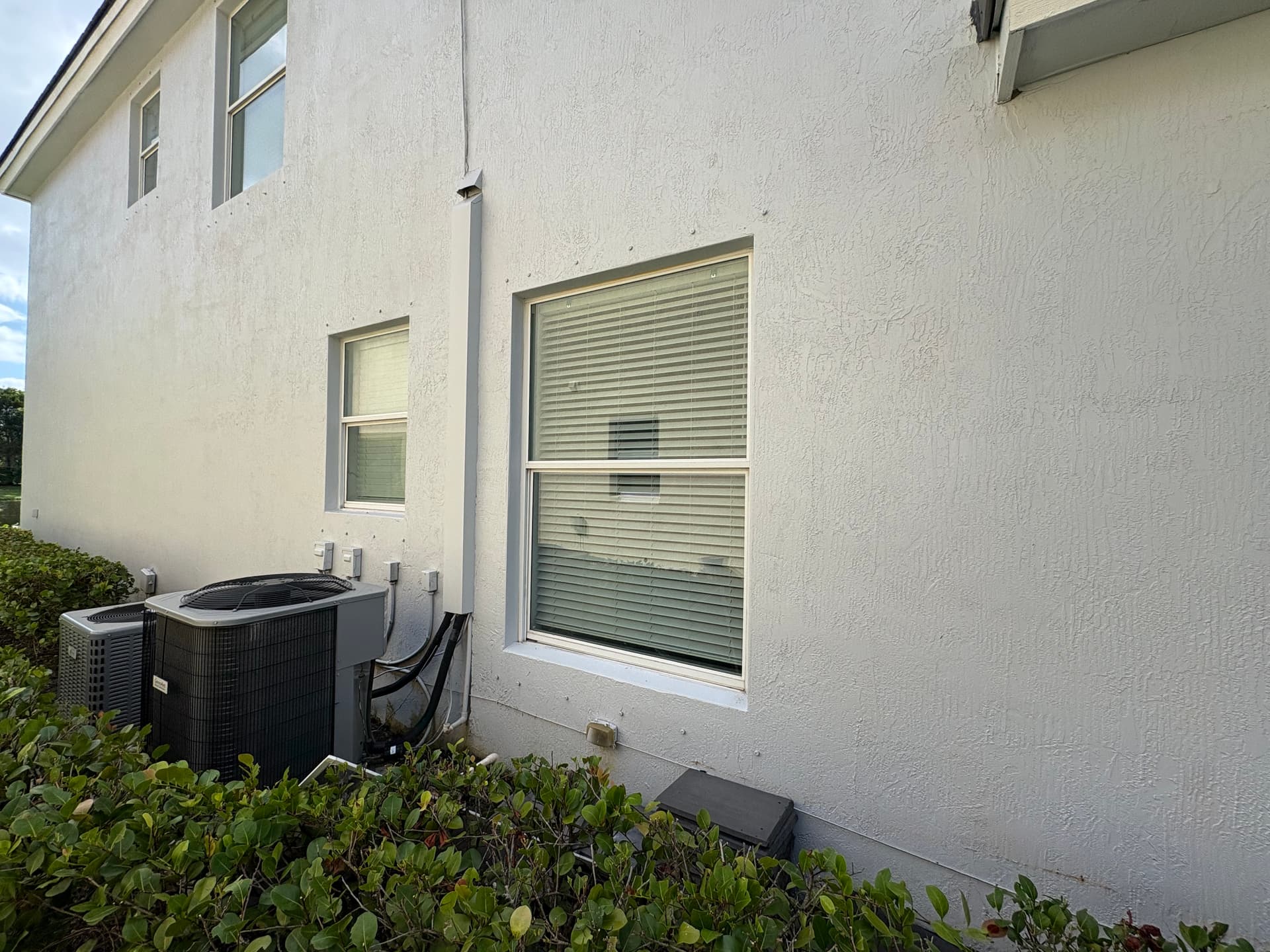 Gallery photos for Two-Story Home Pressure Washing and Window Cleaning in Royal Palm Beach: Image #4
