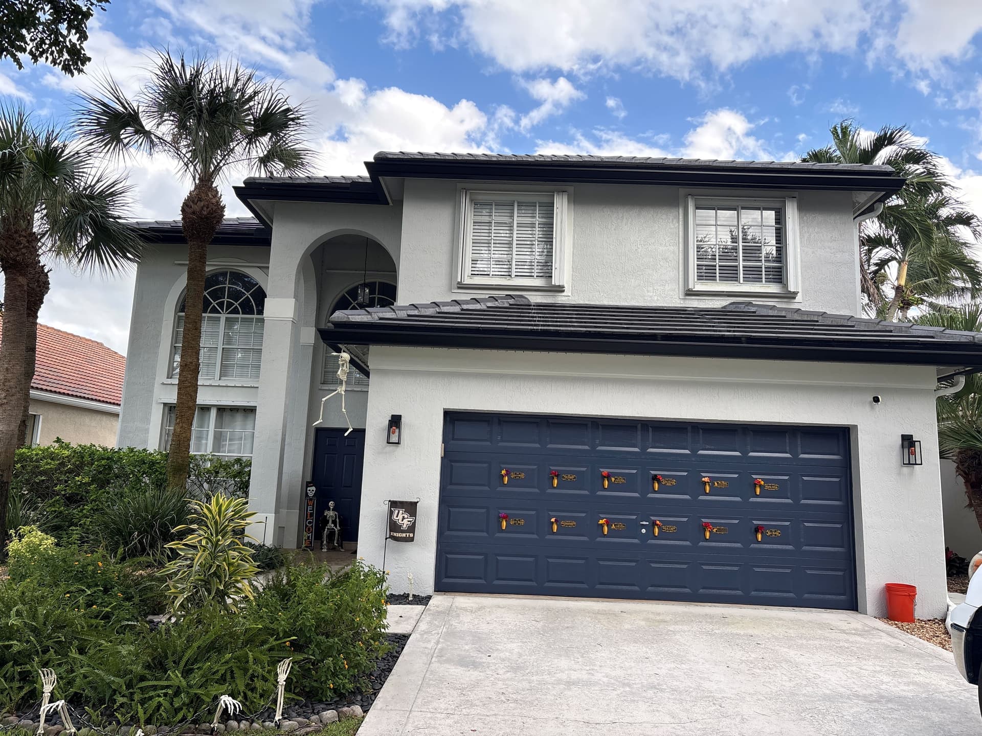 Full Exterior Window Cleaning on a Two-Story Home in Greenacres image
