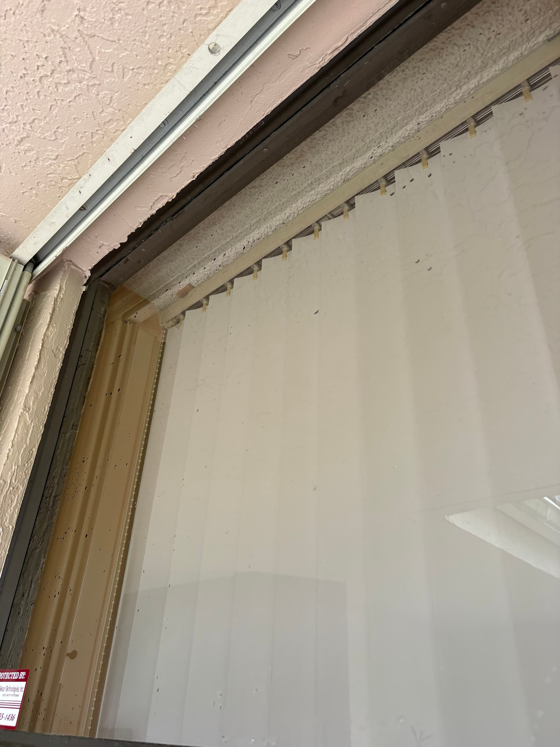 Gallery photos for Exterior Window Cleaning on a Two-Story Townhome in Coconut Creek: Image #2