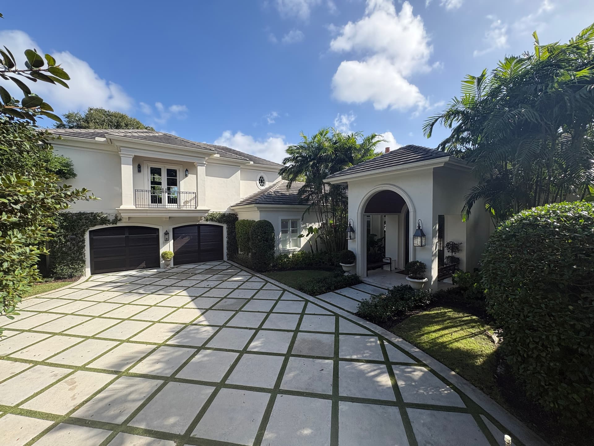 Exterior Window Cleaning at a Wellington FL Home image